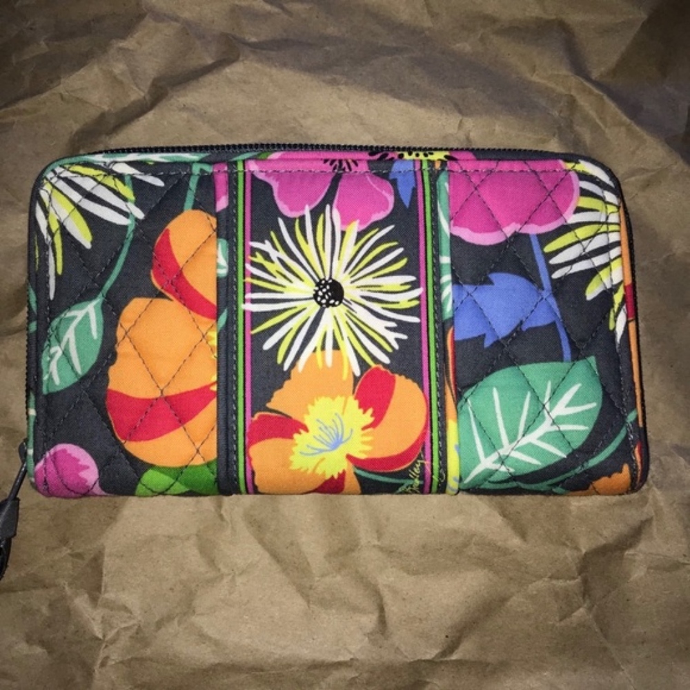 Vera Bradley Jazzy Blooms Zip Around Wallet